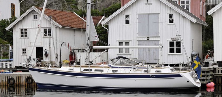 Hallberg-Rassy 43 Mk II — 사진 2
