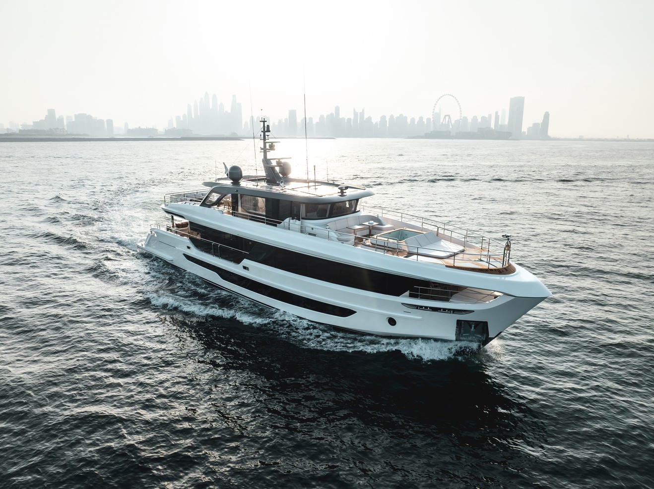 Majesty Yachts Majesty 100 Terrace
