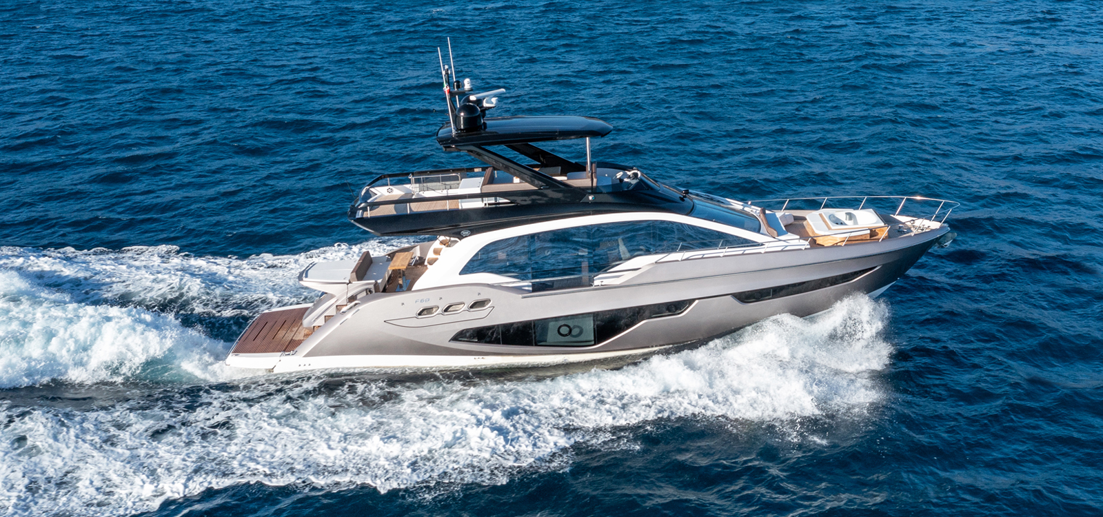 Sessa Marine FLY68 Gullwing