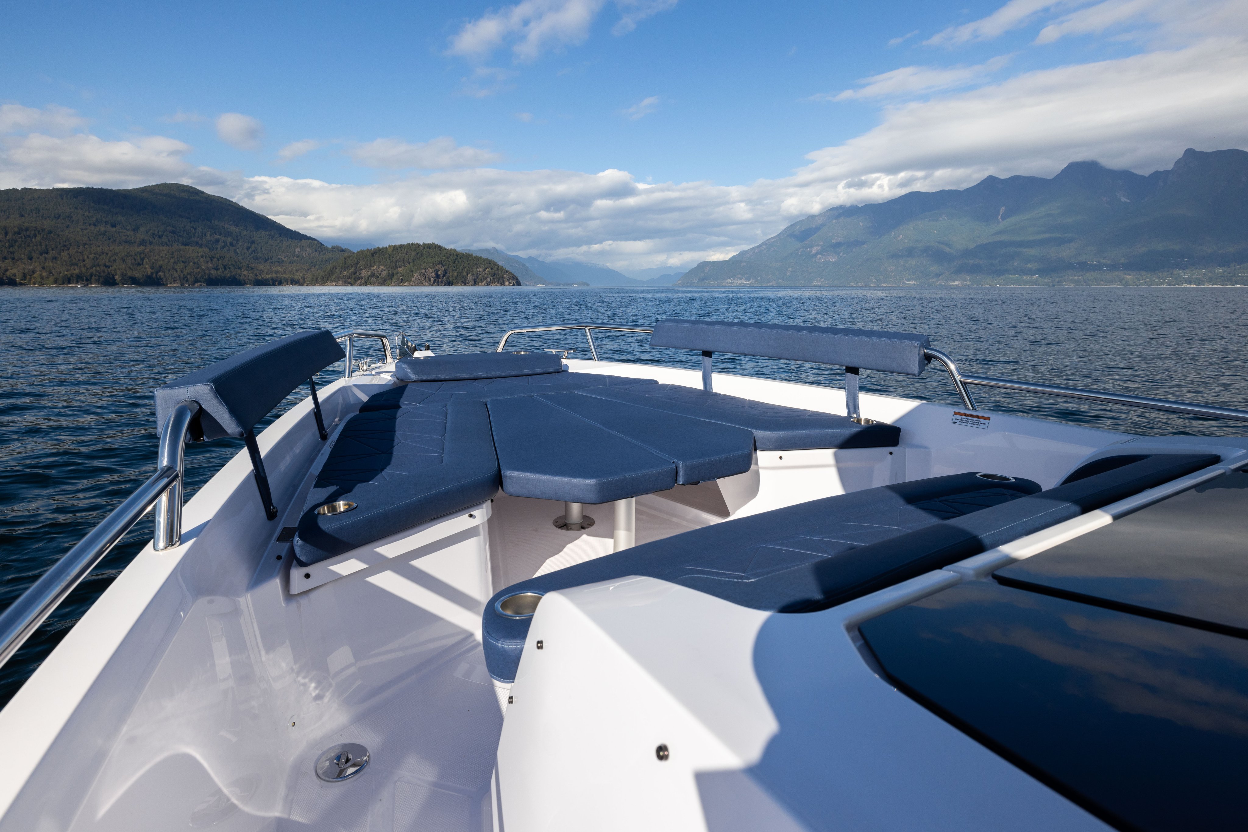 Axopar 29 XC Cross Cabin — photo 5