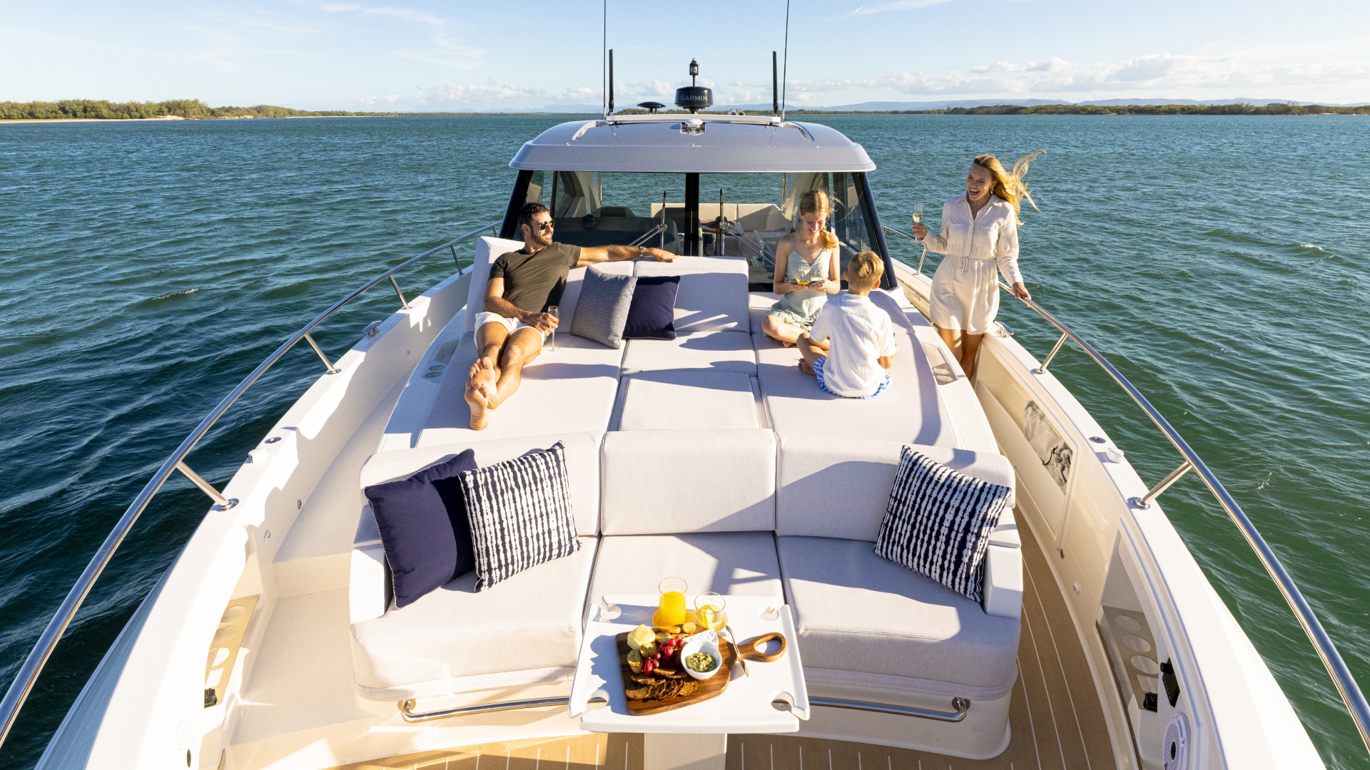 Riviera 4300 Sports Express — photo 4