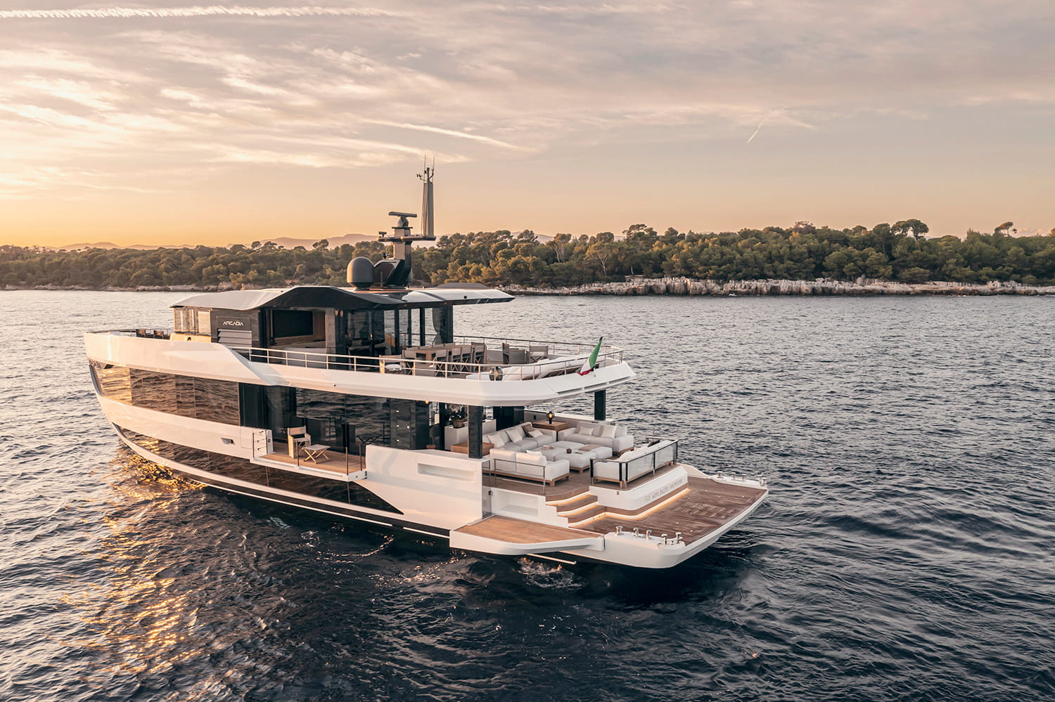 Arcadia Yachts A96 — photo 2
