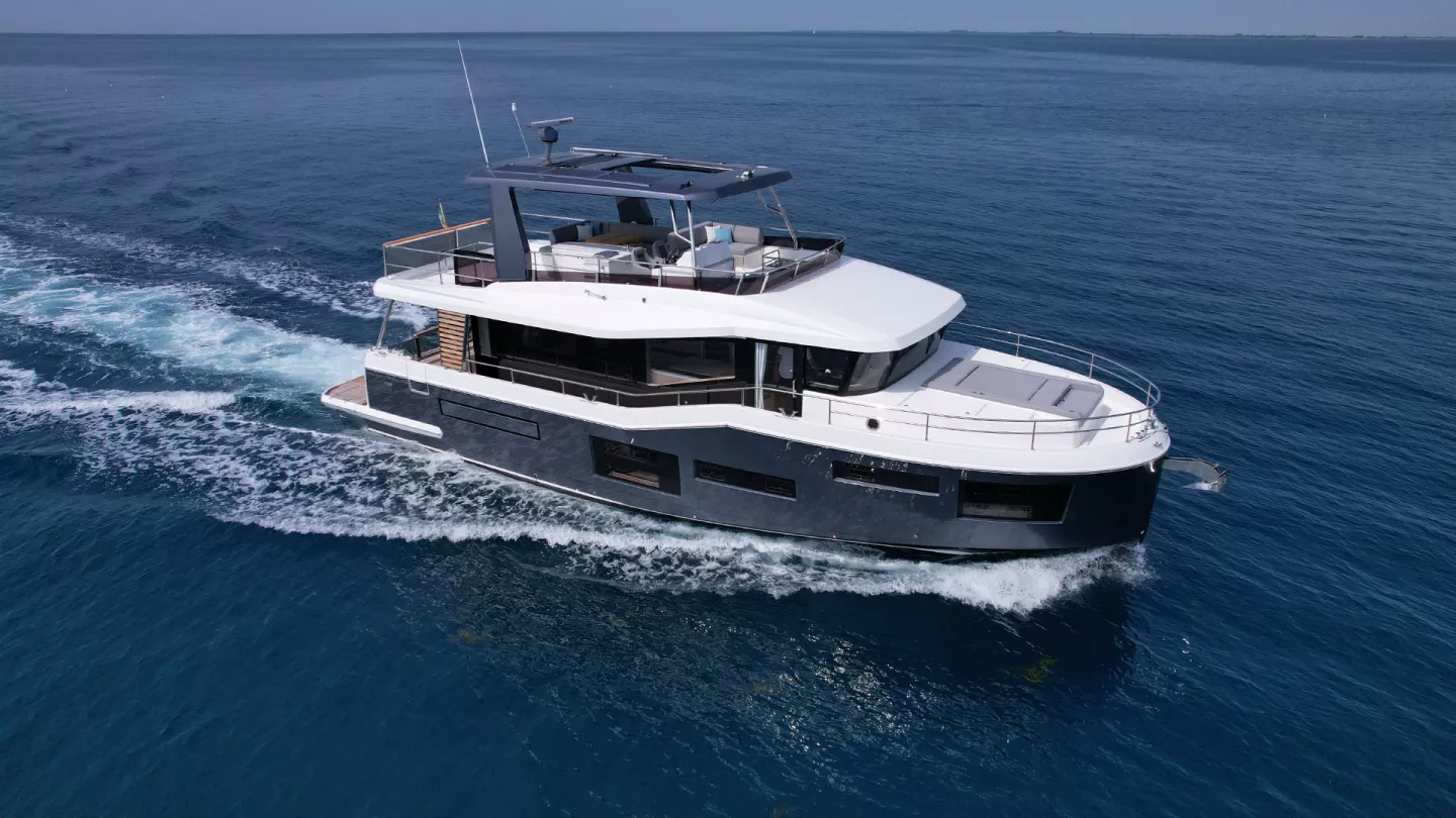 Beneteau Grand Trawler 63 — photo 3
