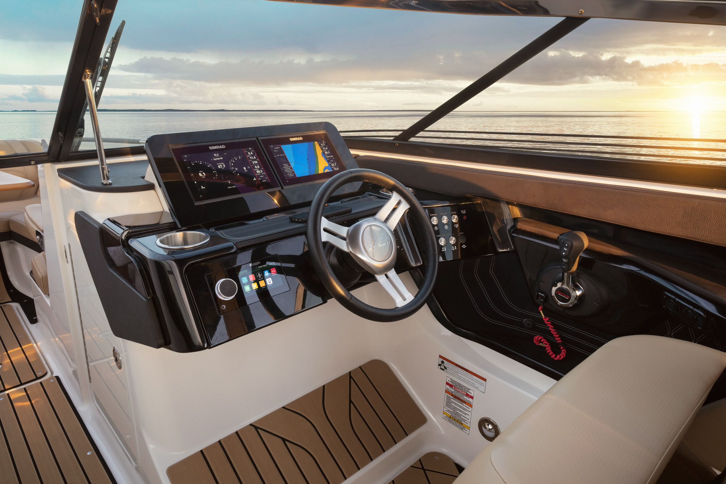 Sea Ray SLX 260 Outboard — photo 4