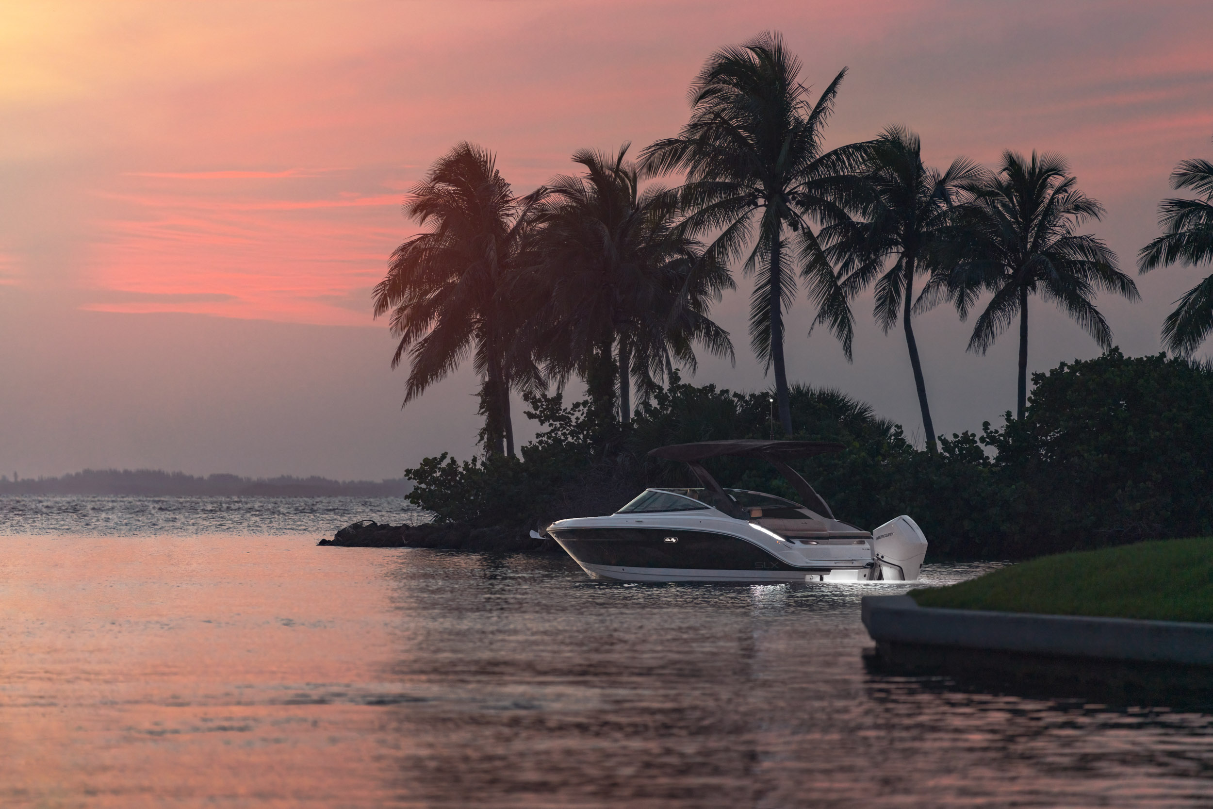Sea Ray SLX 260 Outboard — photo 3