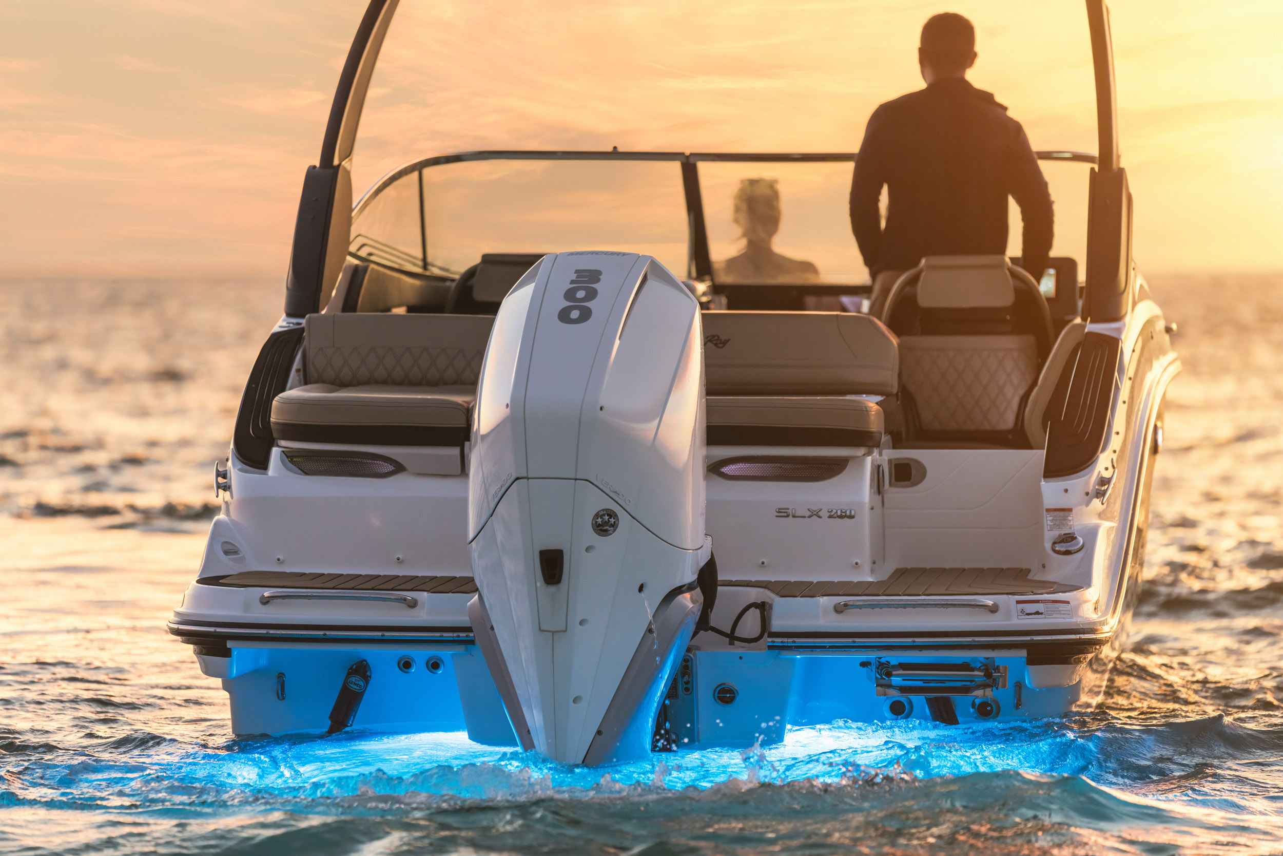 Sea Ray SLX 260 Outboard — photo 8