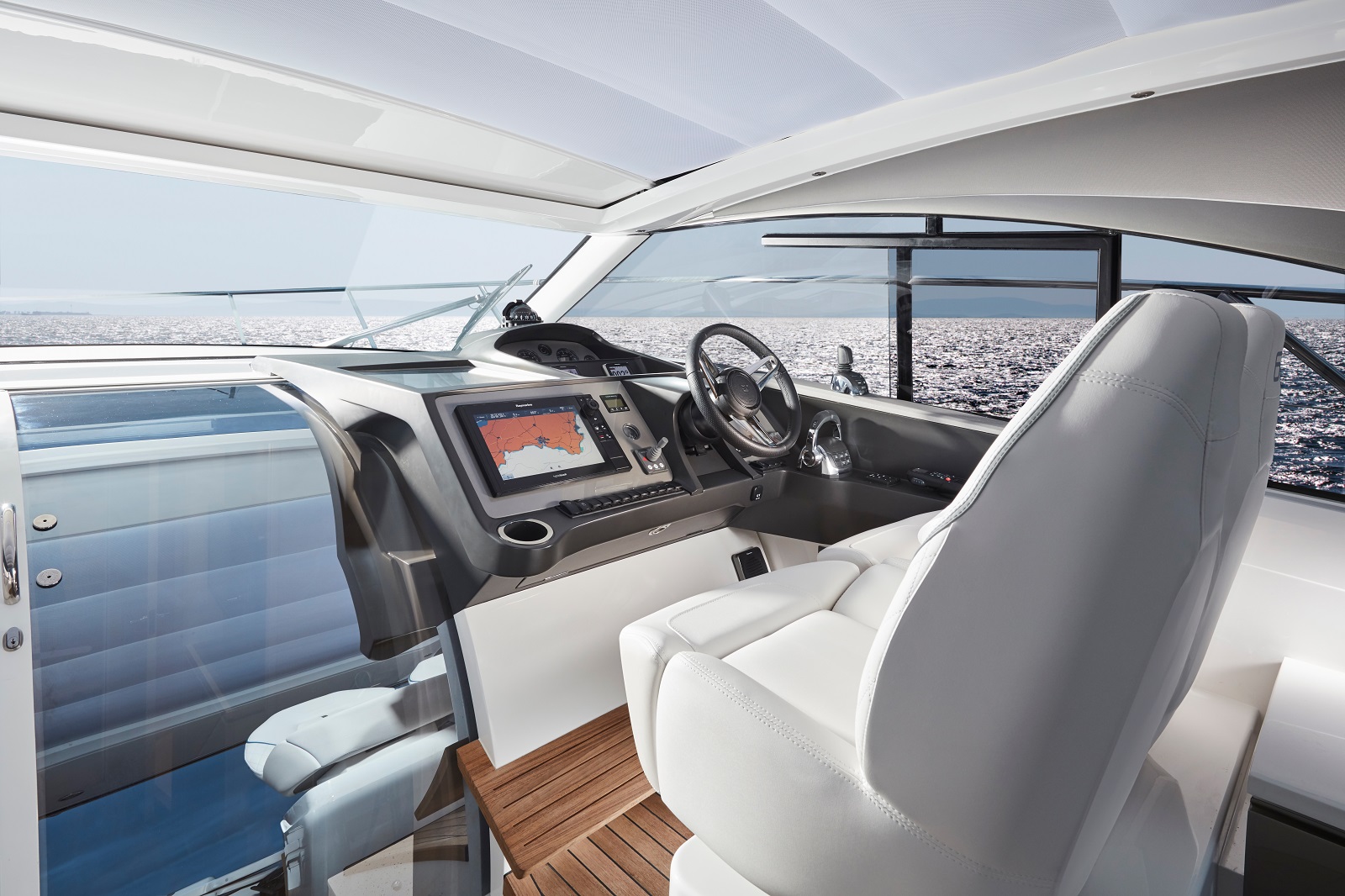 Princess V40 — photo 6