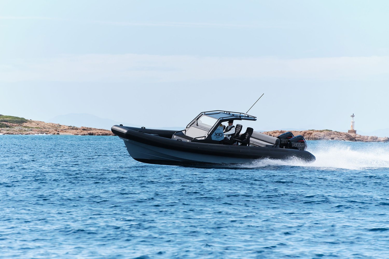 Goldfish Boat X10 Scout — photo 8