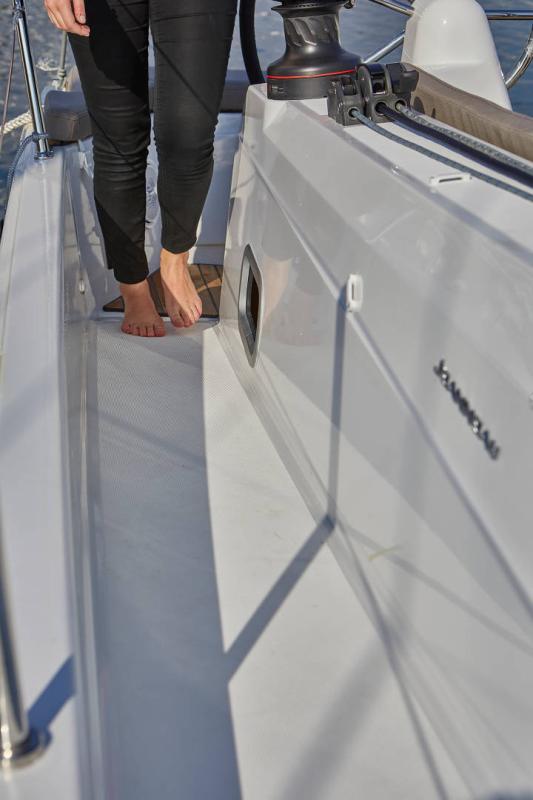 Jeanneau Sun Odyssey 410 — Foto 2