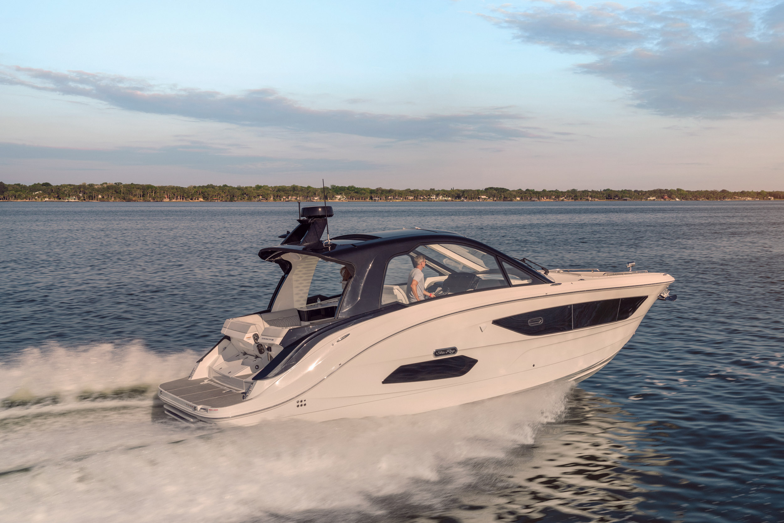 Sea Ray Sundancer 370 — photo 6