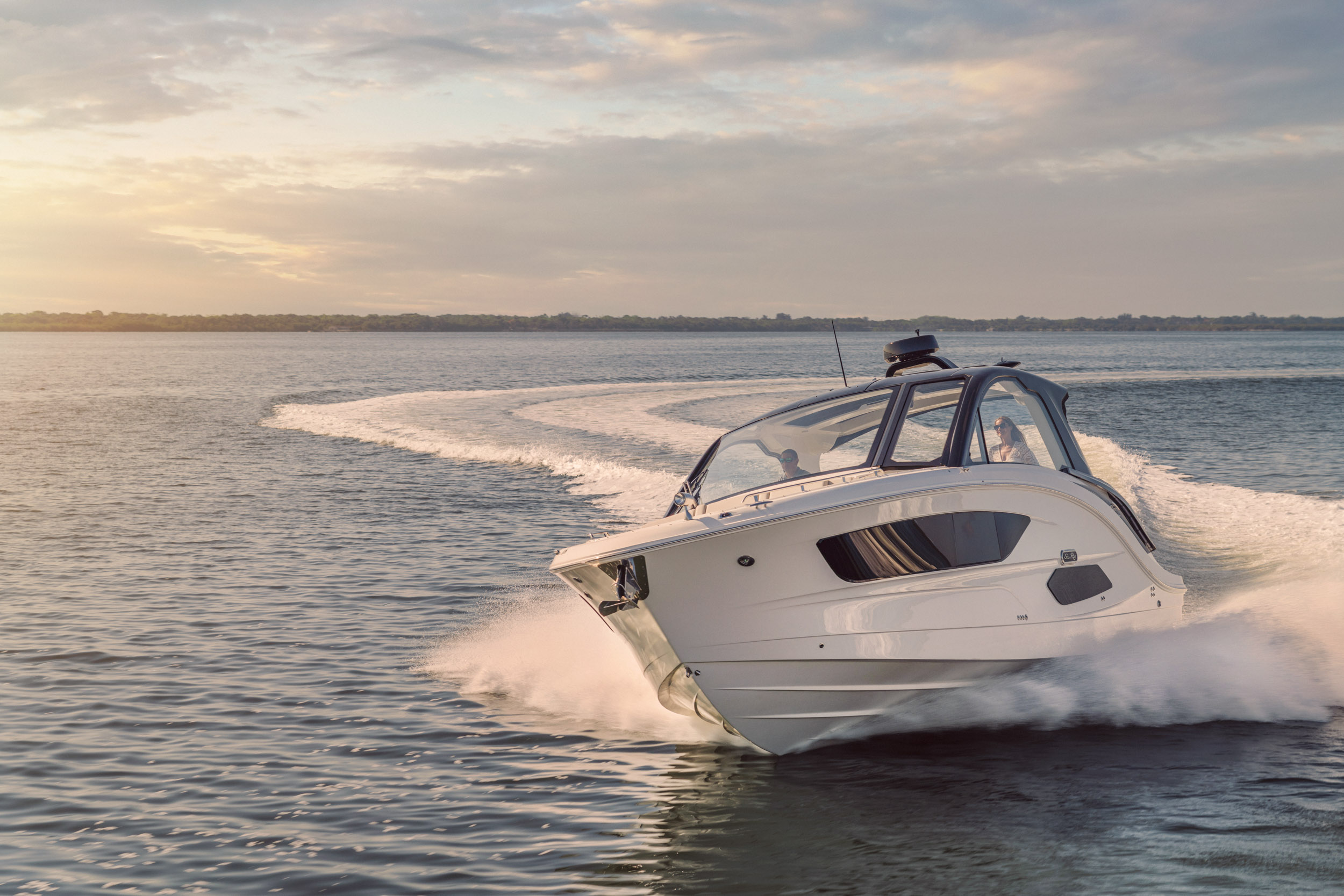 Sea Ray Sundancer 370 — photo 2