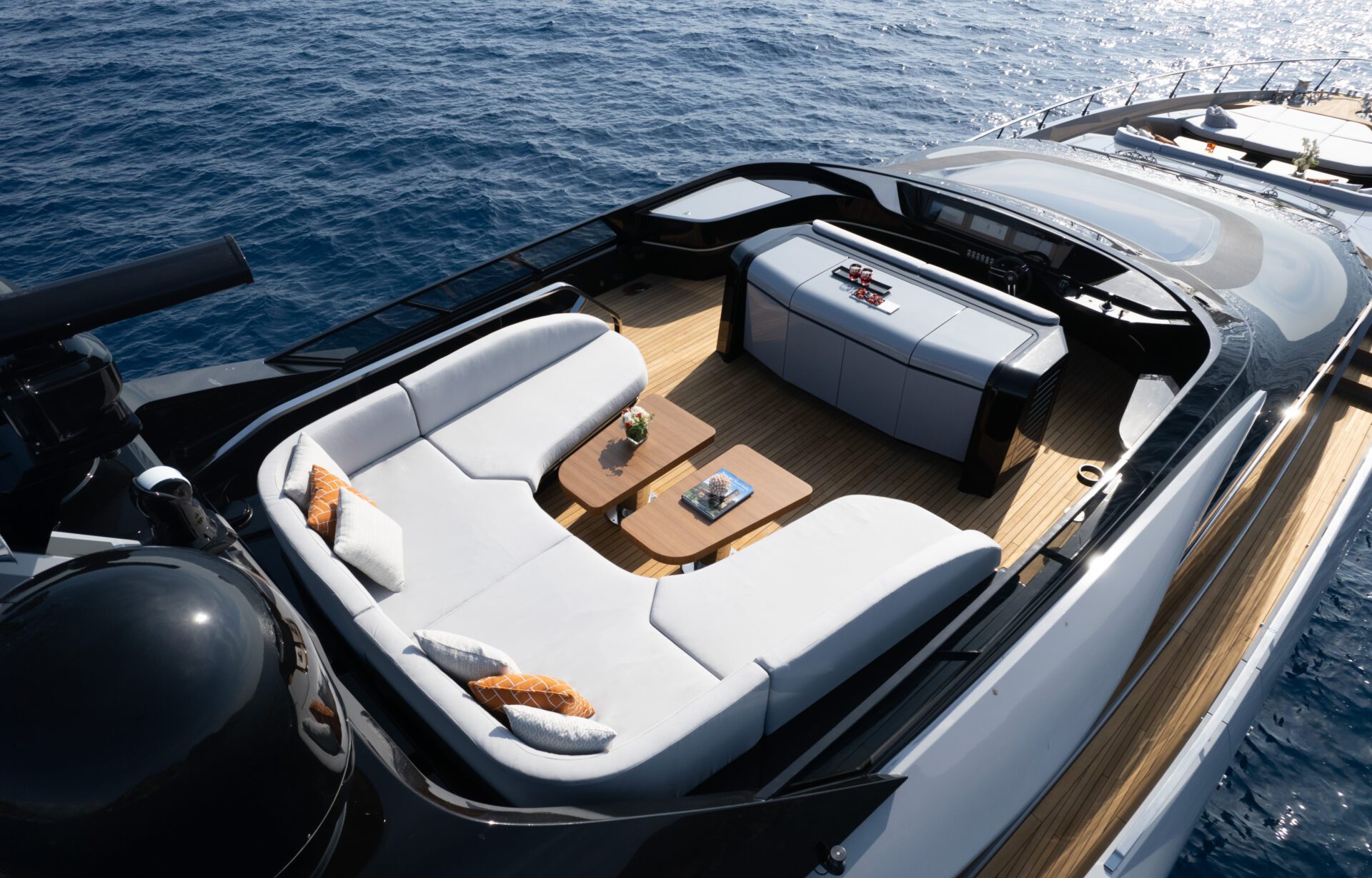 Mangusta 104 REV — photo 9