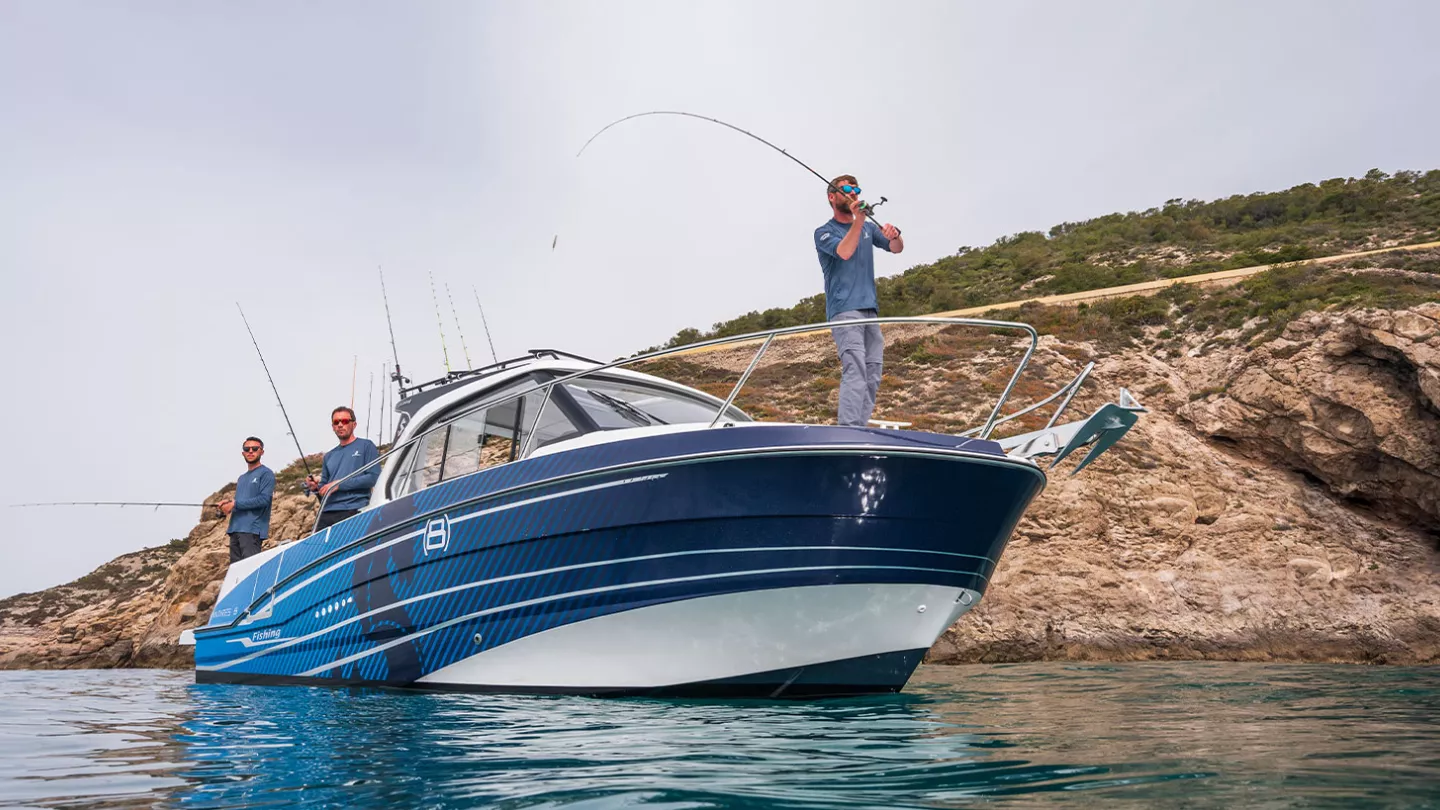 Beneteau Antares 8 Fishing — photo 8