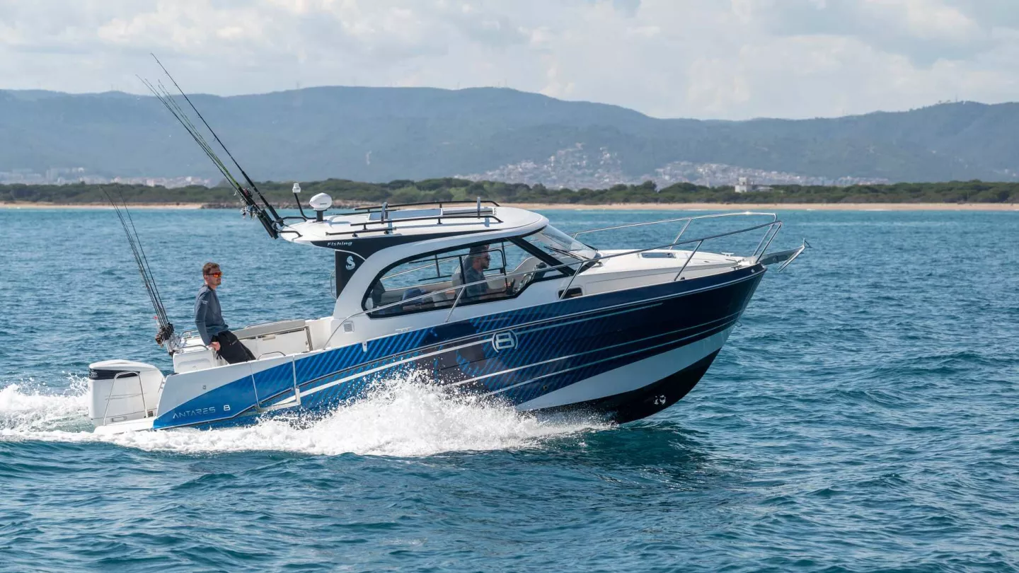 Beneteau Antares 8 Fishing — photo 5