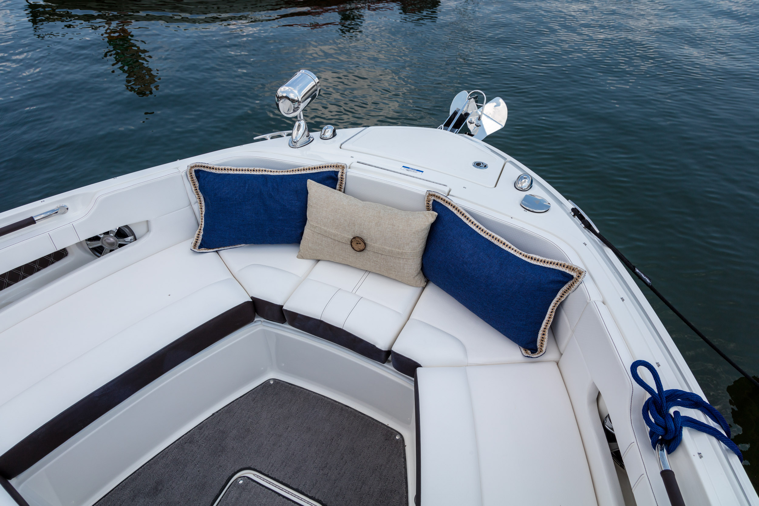 Sea Ray SLX 310 — photo 7