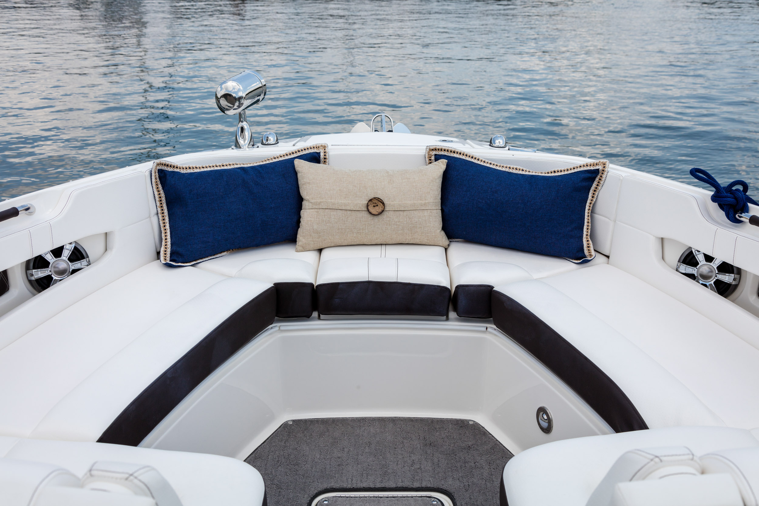 Sea Ray SLX 310 — photo 4