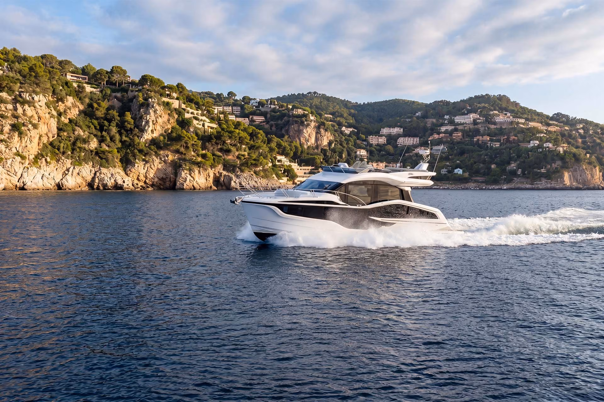 Galeon 520 FLY — photo 4