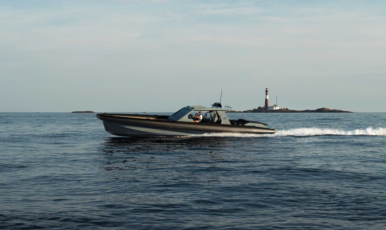 Goldfish Boat 49 Bullet