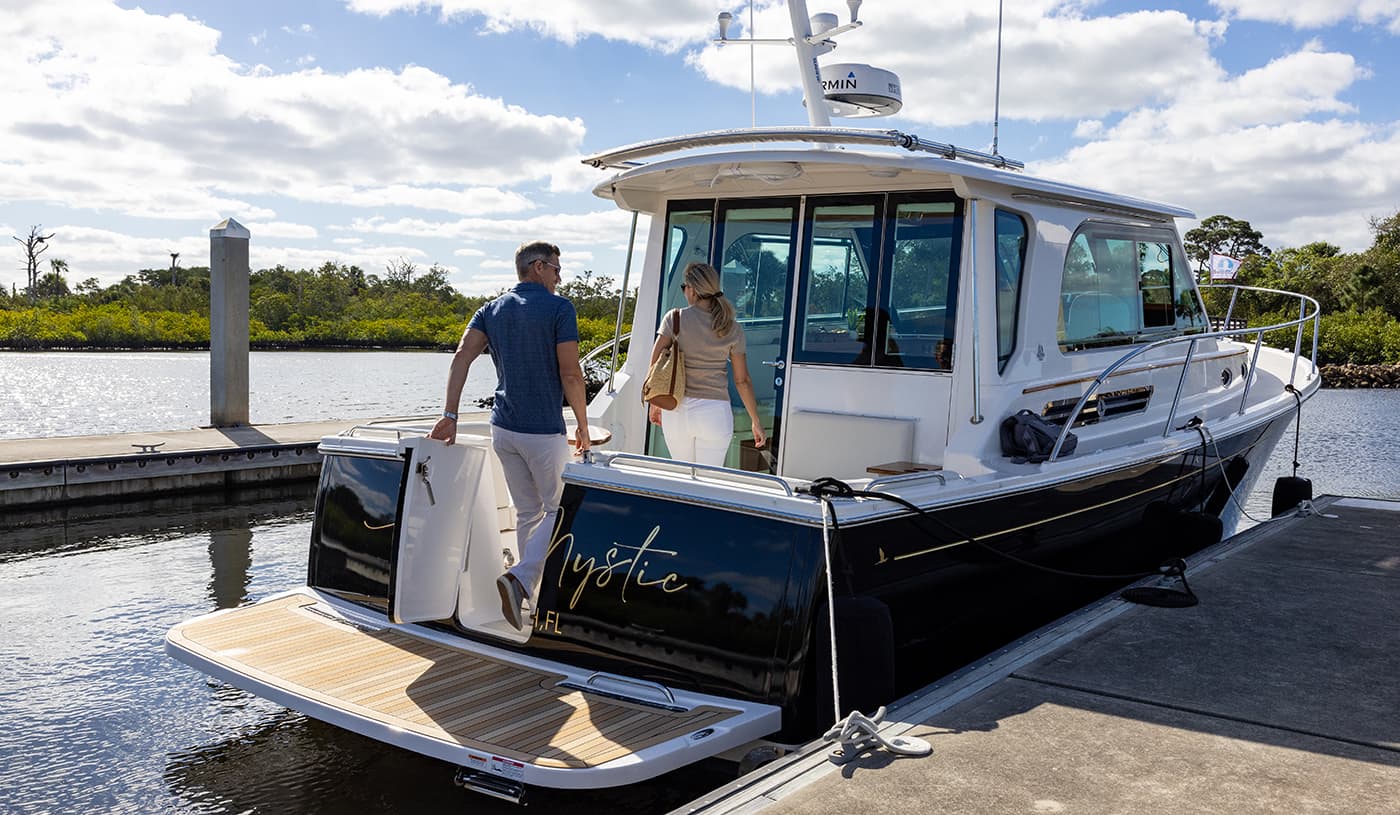 Back Cove Yachts 372 — photo 5