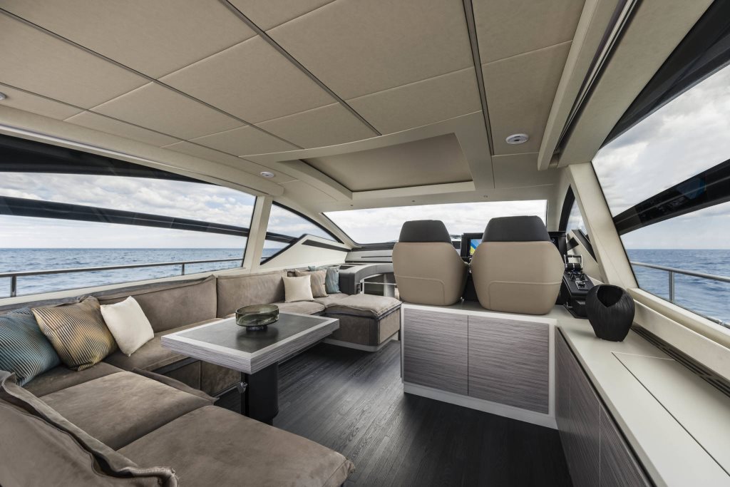 Pershing 6X — photo 7