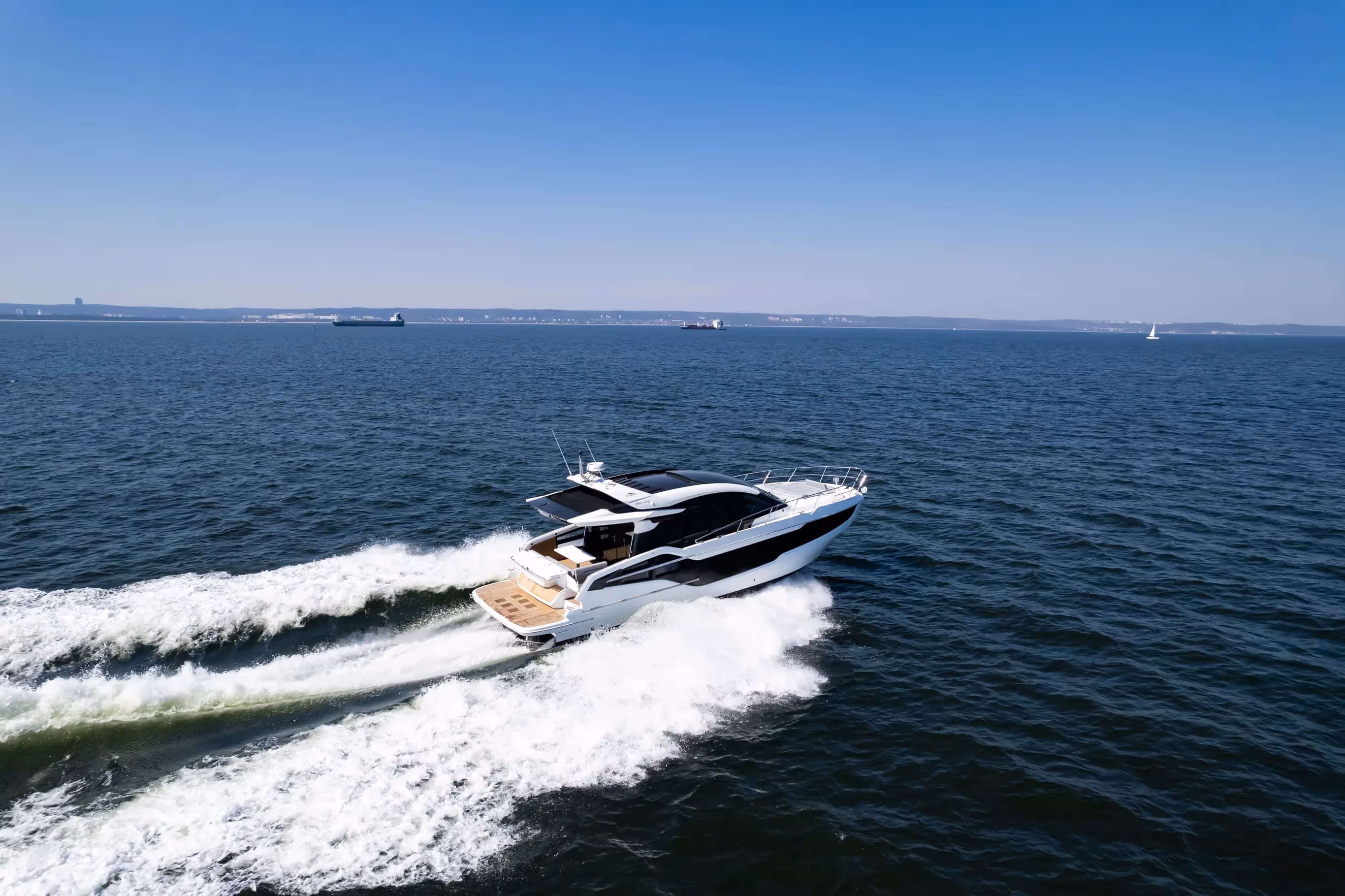 Galeon 450 HTC — photo 6