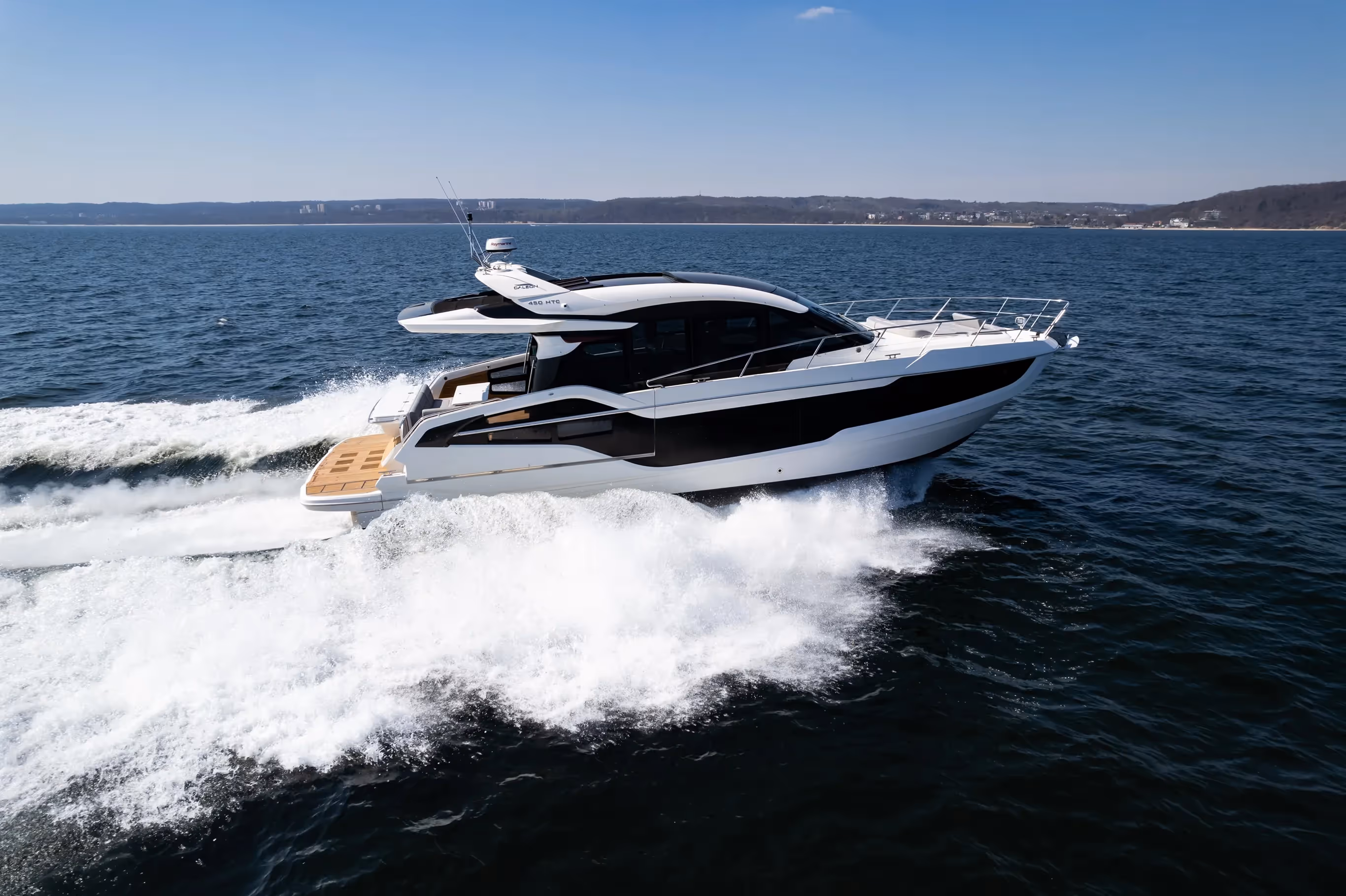 Galeon 450 HTC — photo 2