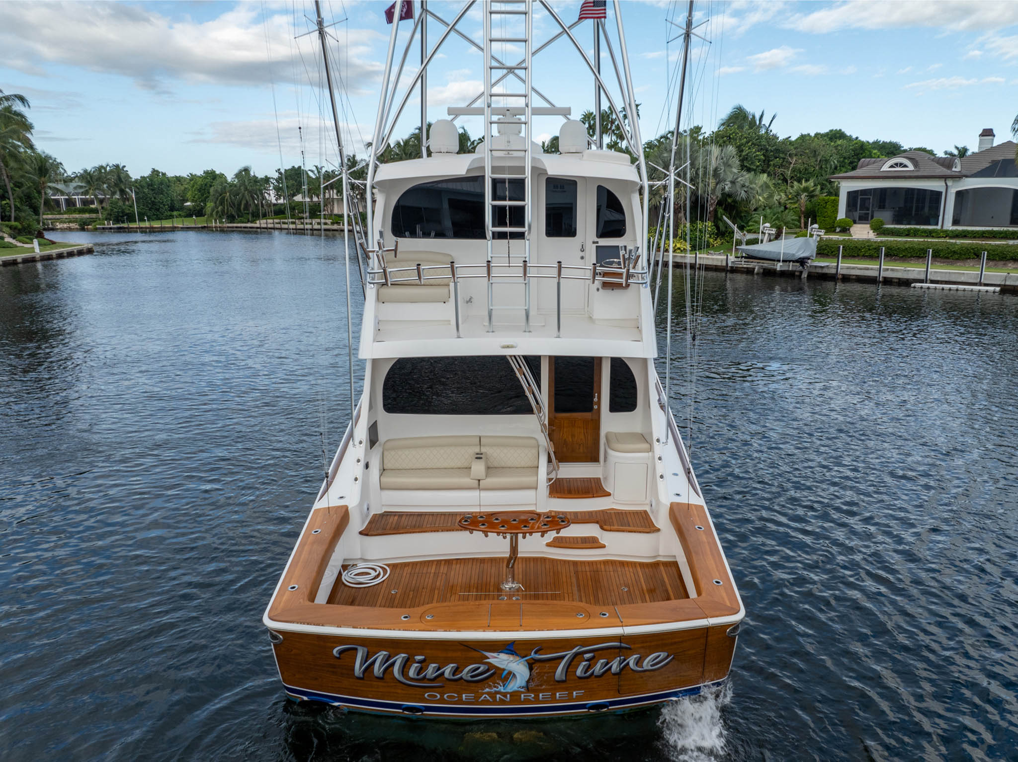 Viking Yachts 68 Enclosed Bridge — photo 3