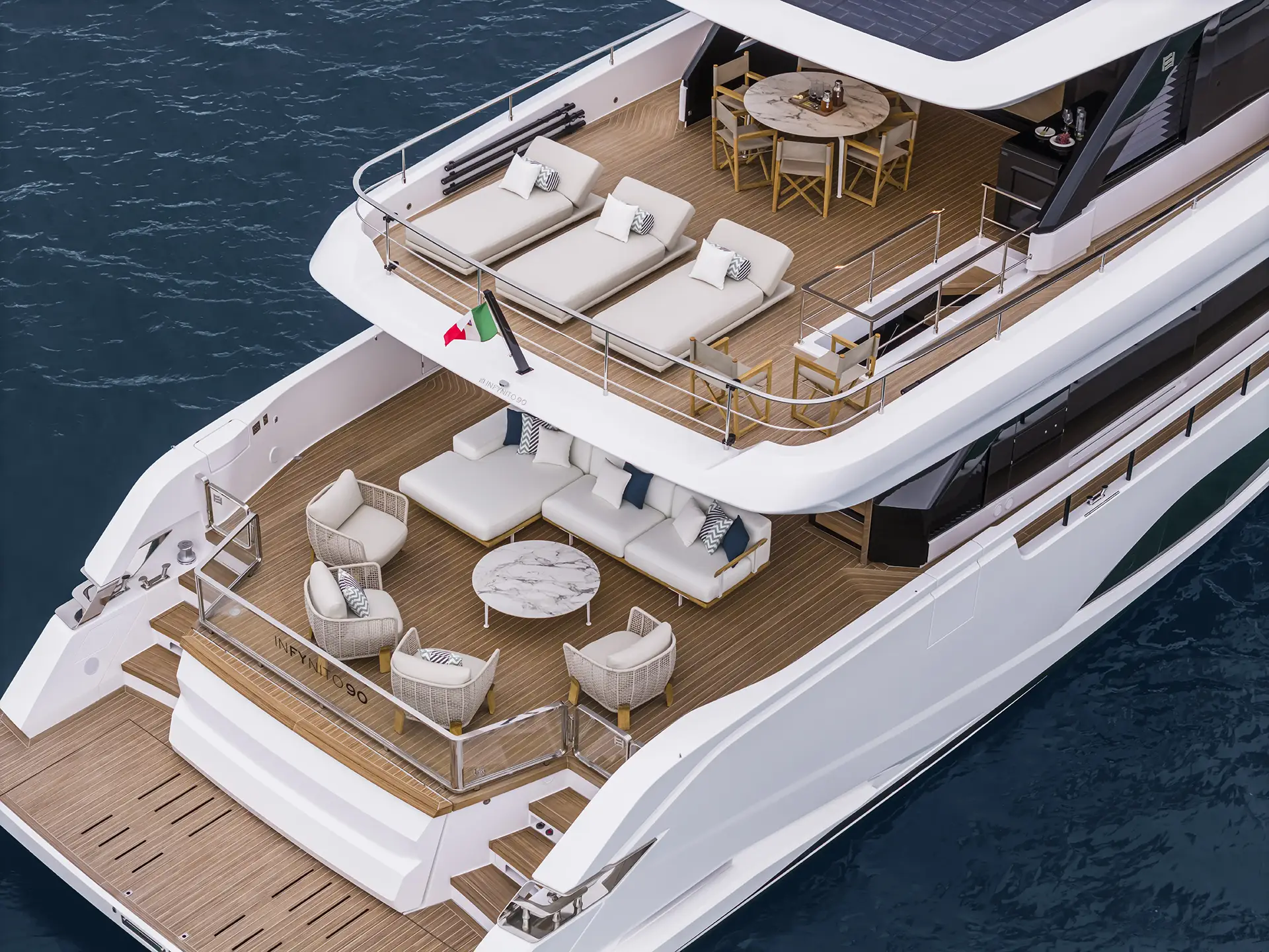 Ferretti Yachts INFYNITO 90 — photo 7