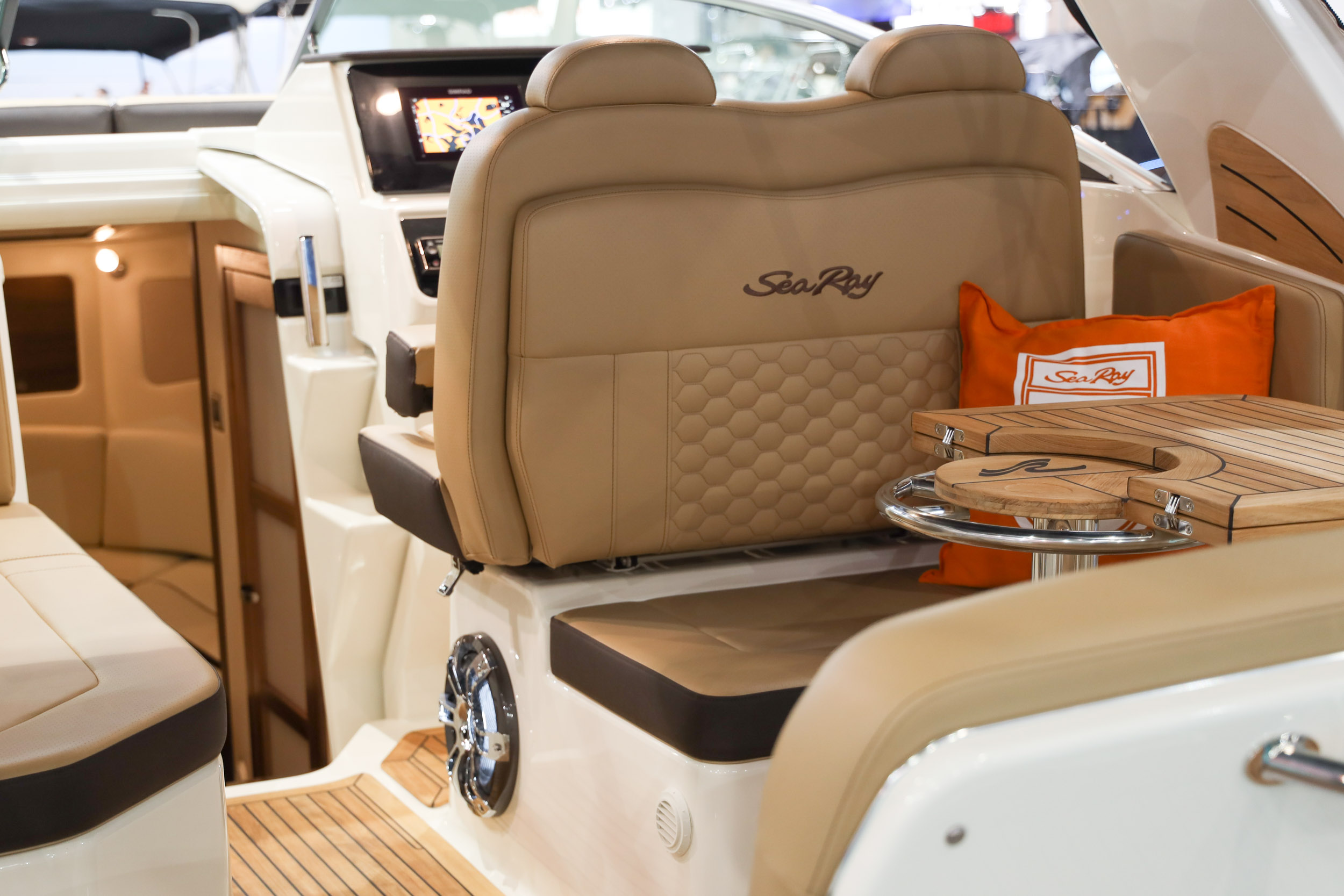 Sea Ray Sundancer 265 — photo 3