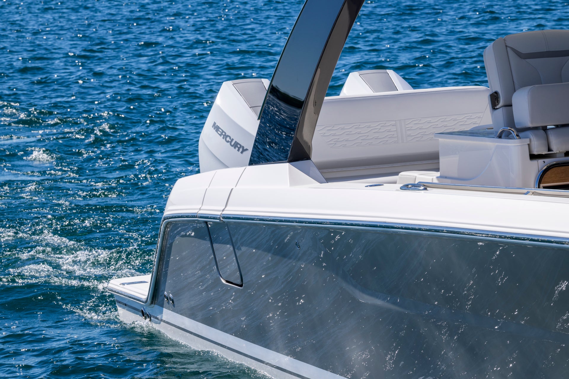 Tiara Yachts 35 LS — photo 3