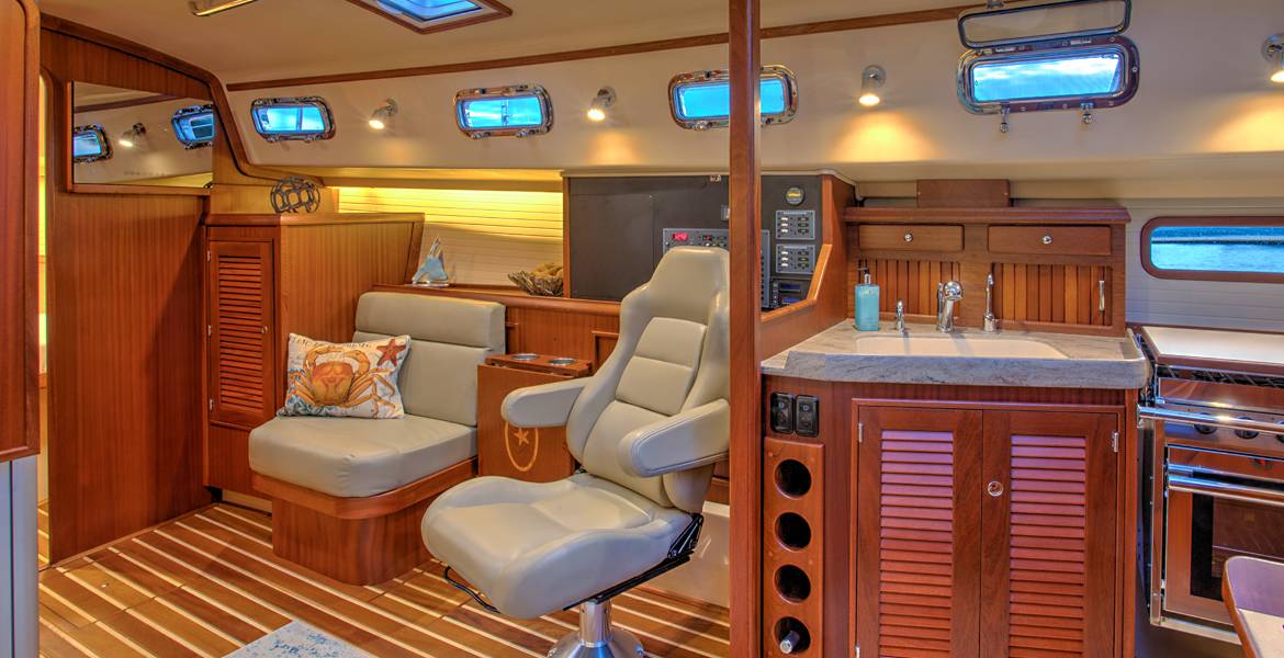 Island Packet Yachts IP 349 — photo 2