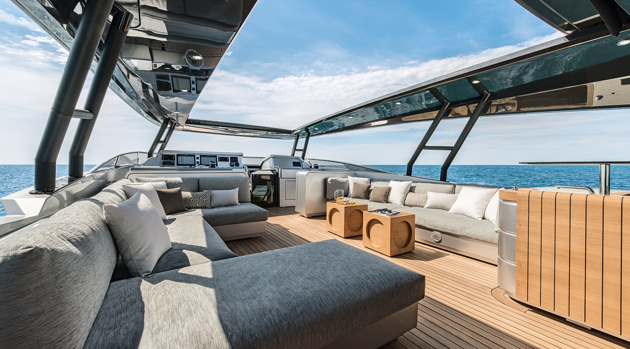 Monte Carlo Yachts MCY 105 — photo 6