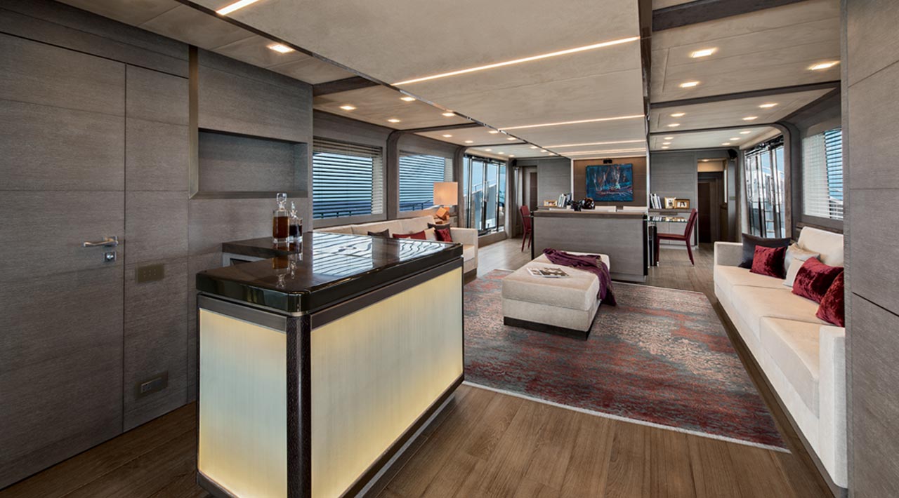 Monte Carlo Yachts MCY 105 — photo 10