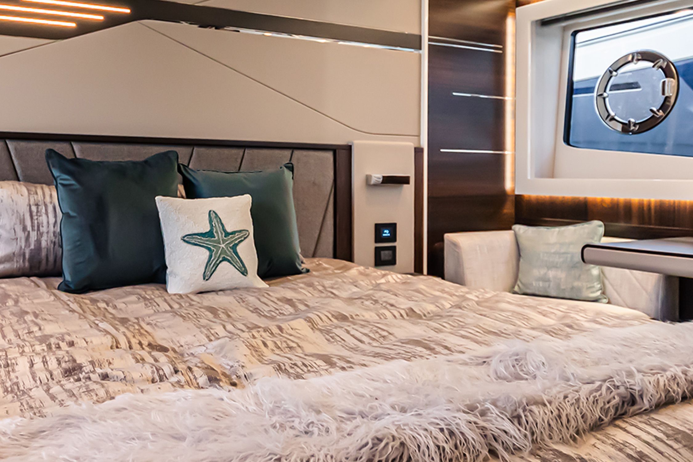 Sunseeker Predator 65 — photo 6