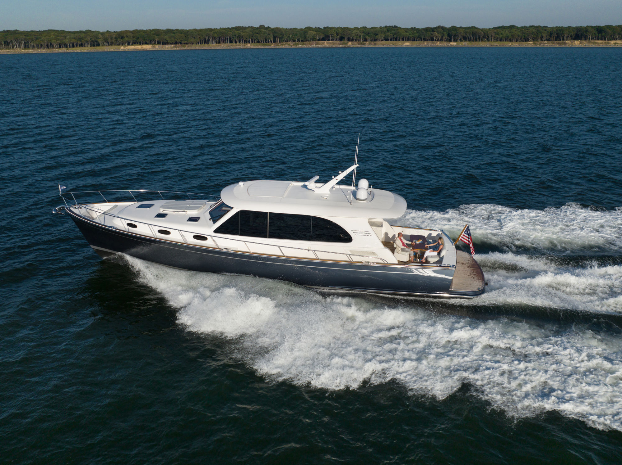 Grand Banks Yachts Eastbay 60 — photo 7