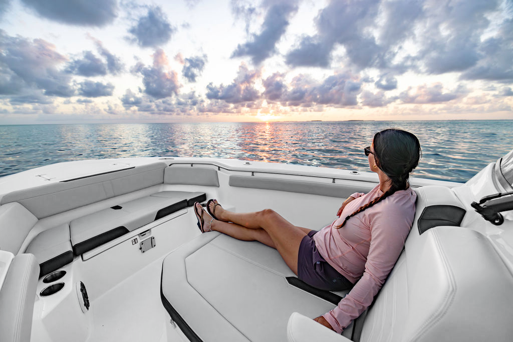 Boston Whaler 290 Outrage — photo 7