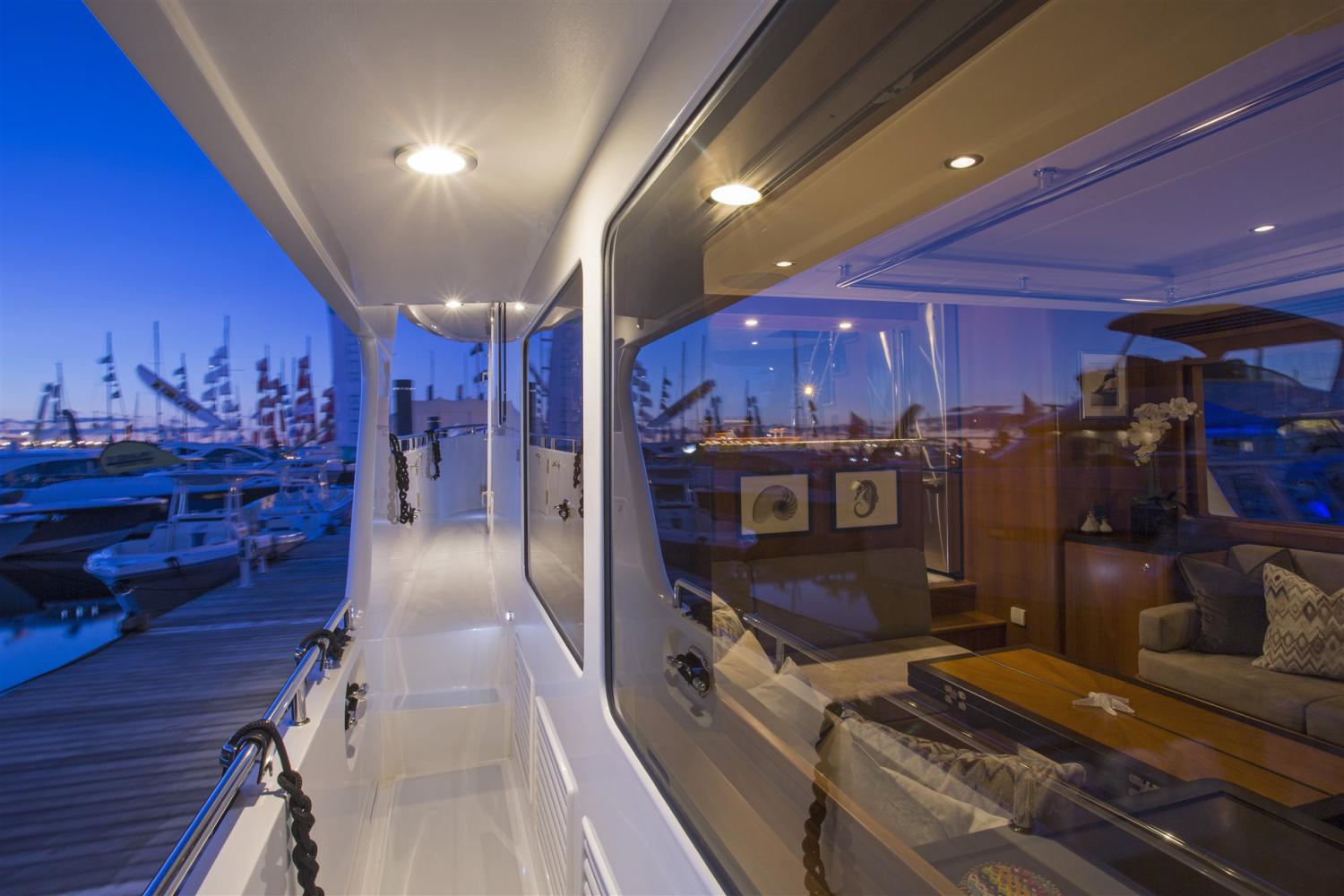 Outer Reef Yachts 580 Motoryacht — photo 9