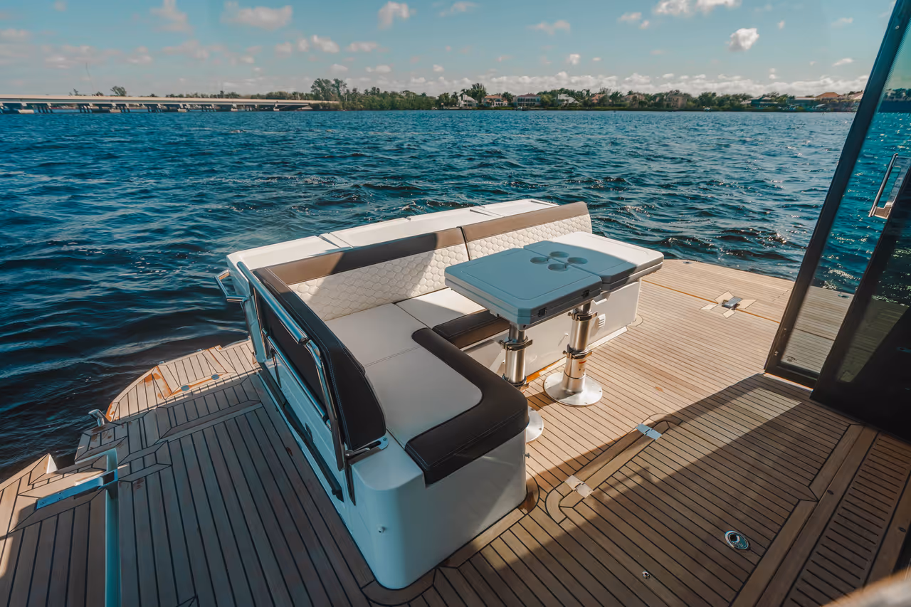 Galeon 410 HTC — photo 8