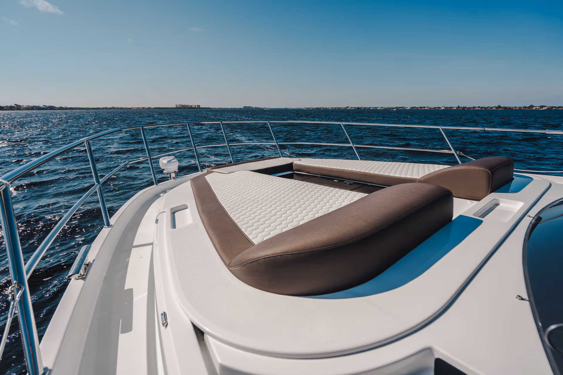 Galeon 410 HTC — photo 9