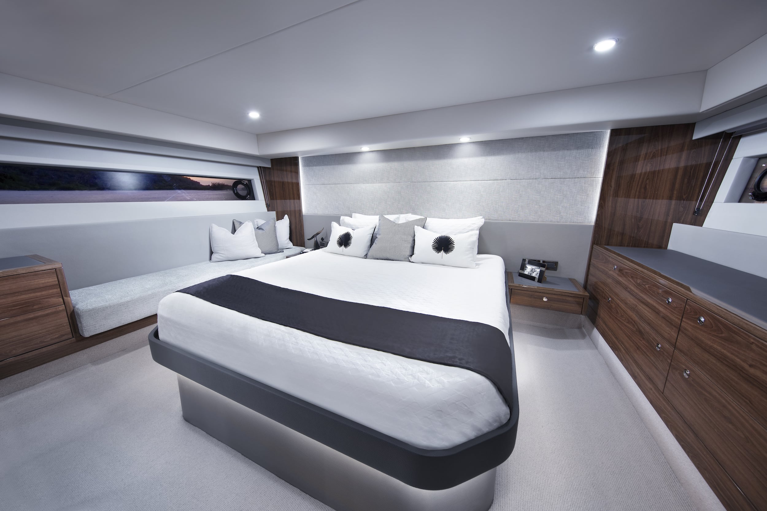 Maritimo M60 — photo 10