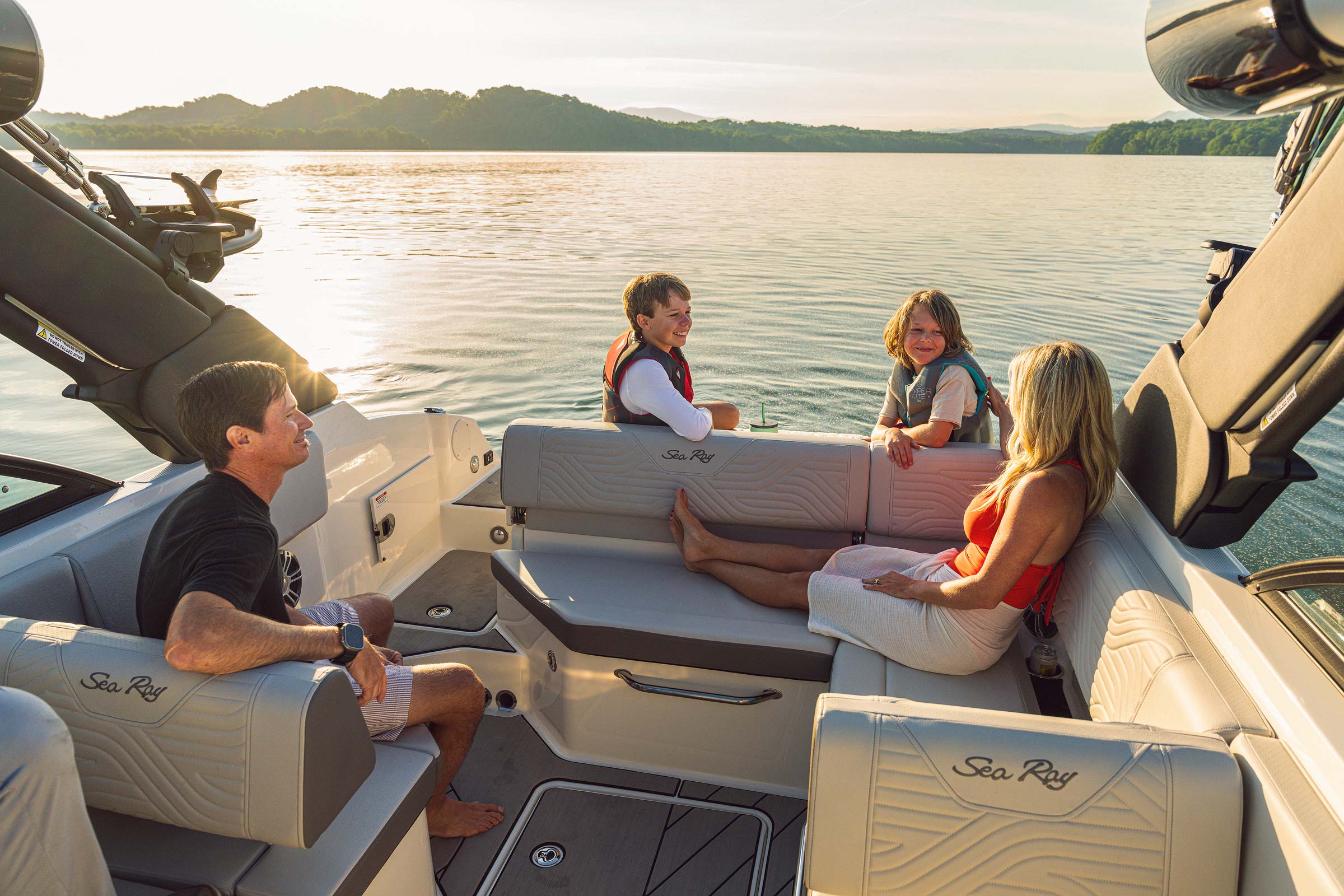 Sea Ray SDX 230 Surf