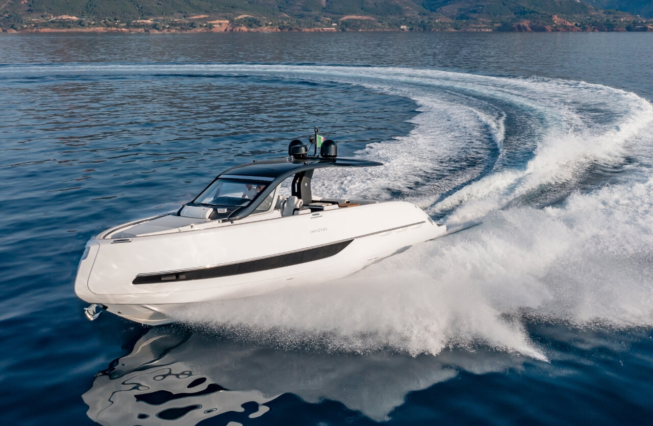 Invictus Yacht TT420 — photo 5
