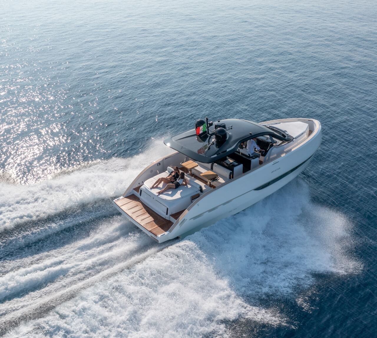 Invictus Yacht TT420 — photo 2