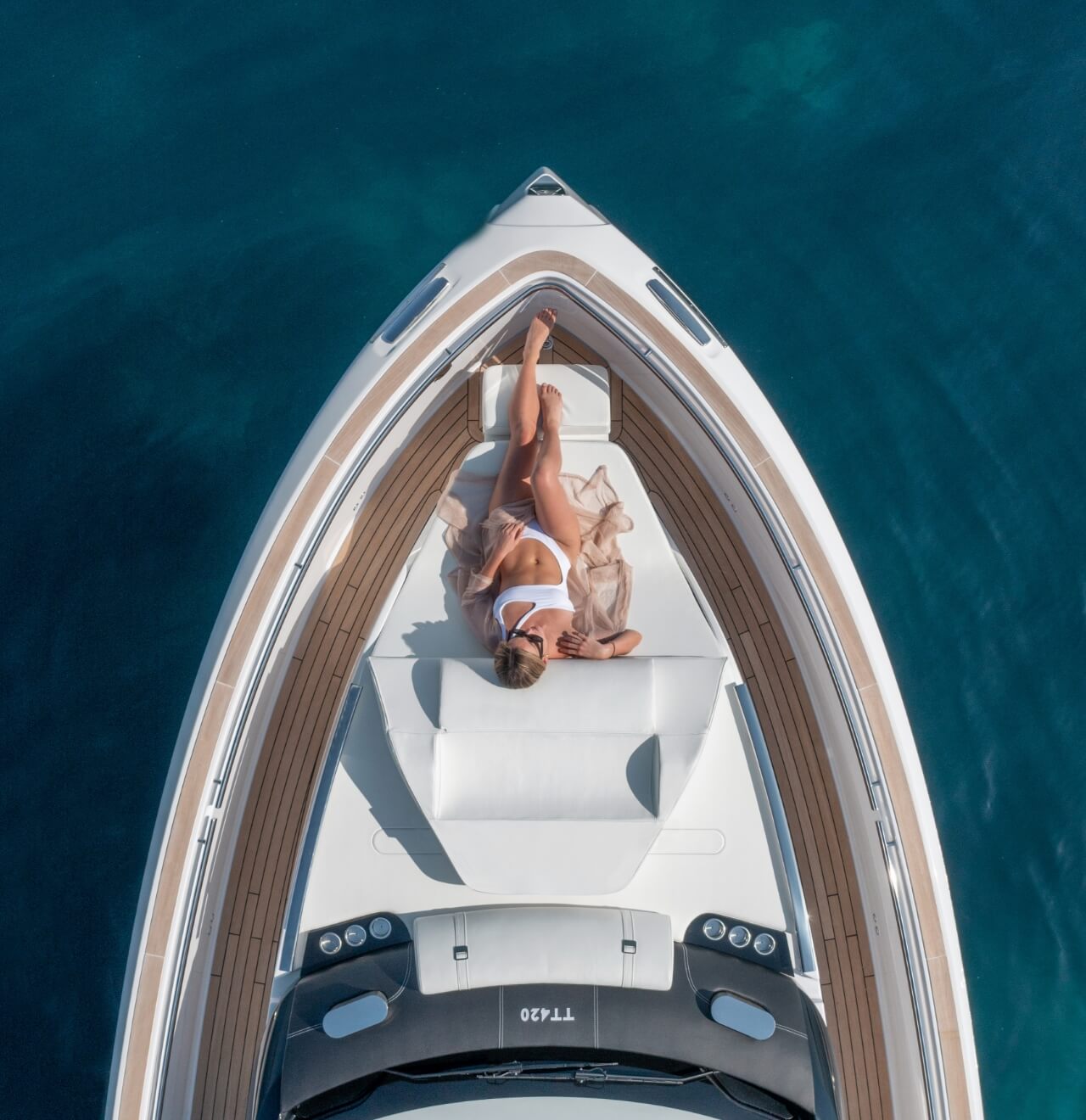 Invictus Yacht TT420 — photo 3