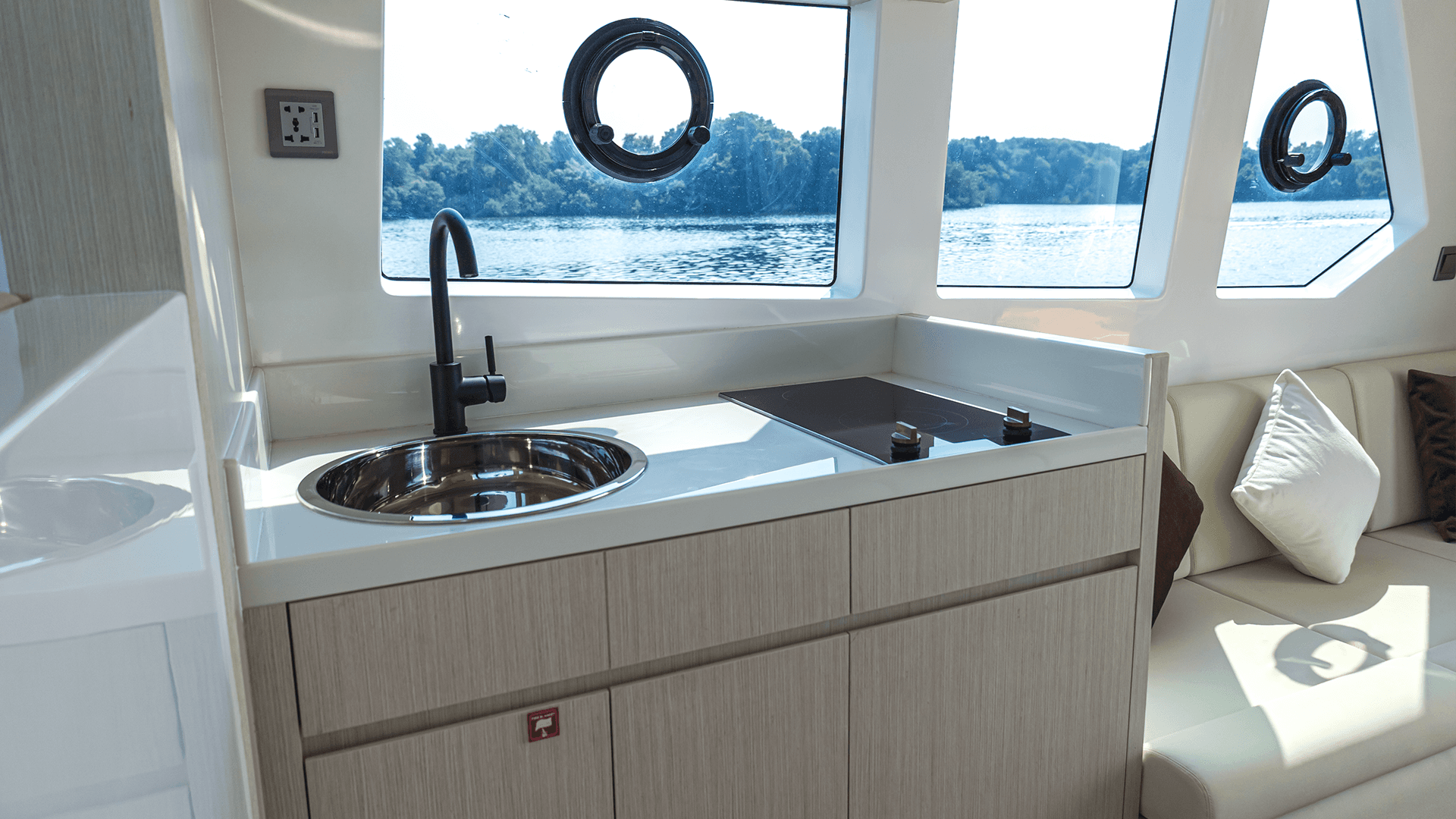 SilverCat 34LUX — photo 9