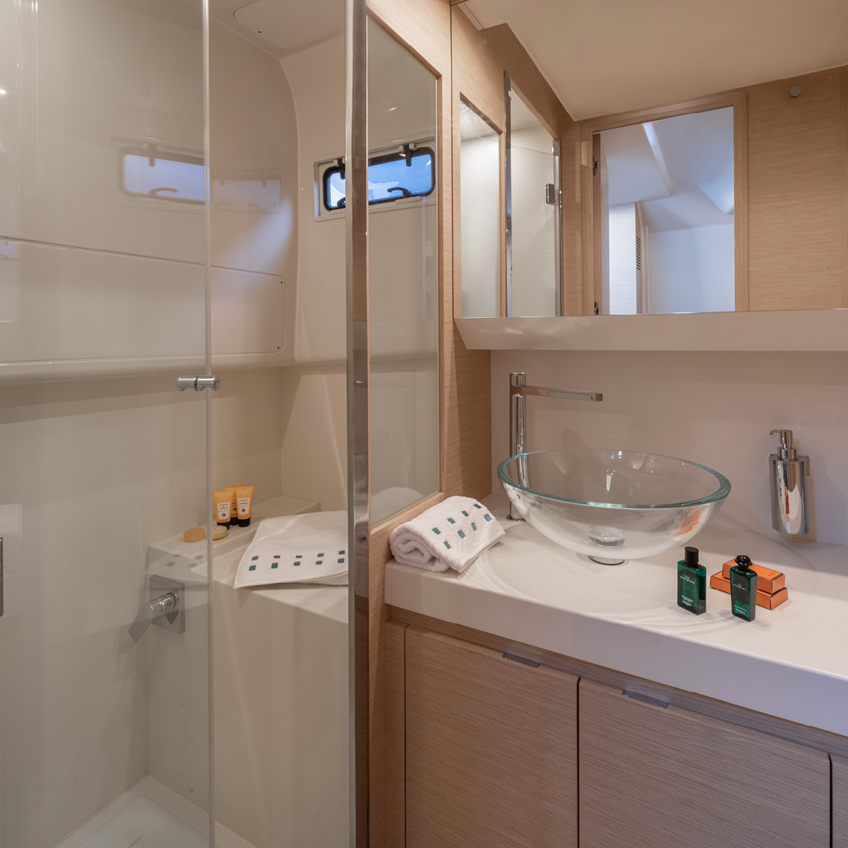 Solaris Power 44 Open — photo 10