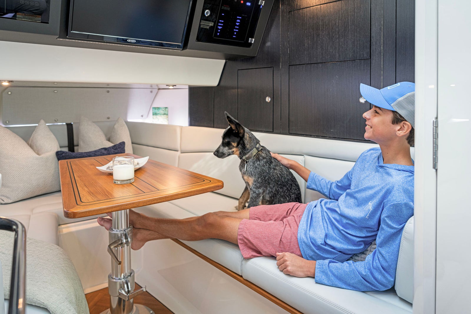 Boston Whaler 380 Realm — 照片 8