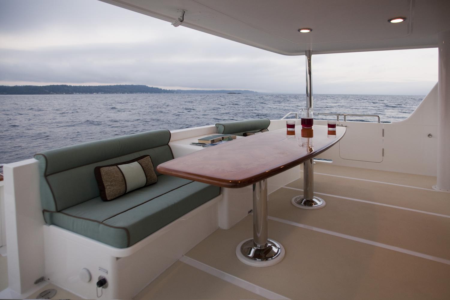 Outer Reef Yachts 630 Cockpit Motoryacht — photo 10