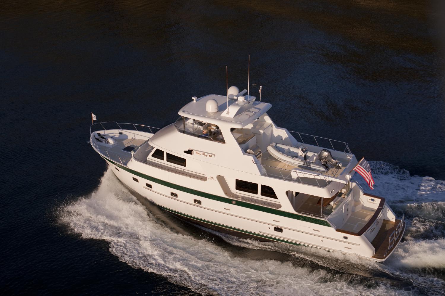 Outer Reef Yachts 630 Cockpit Motoryacht — photo 3
