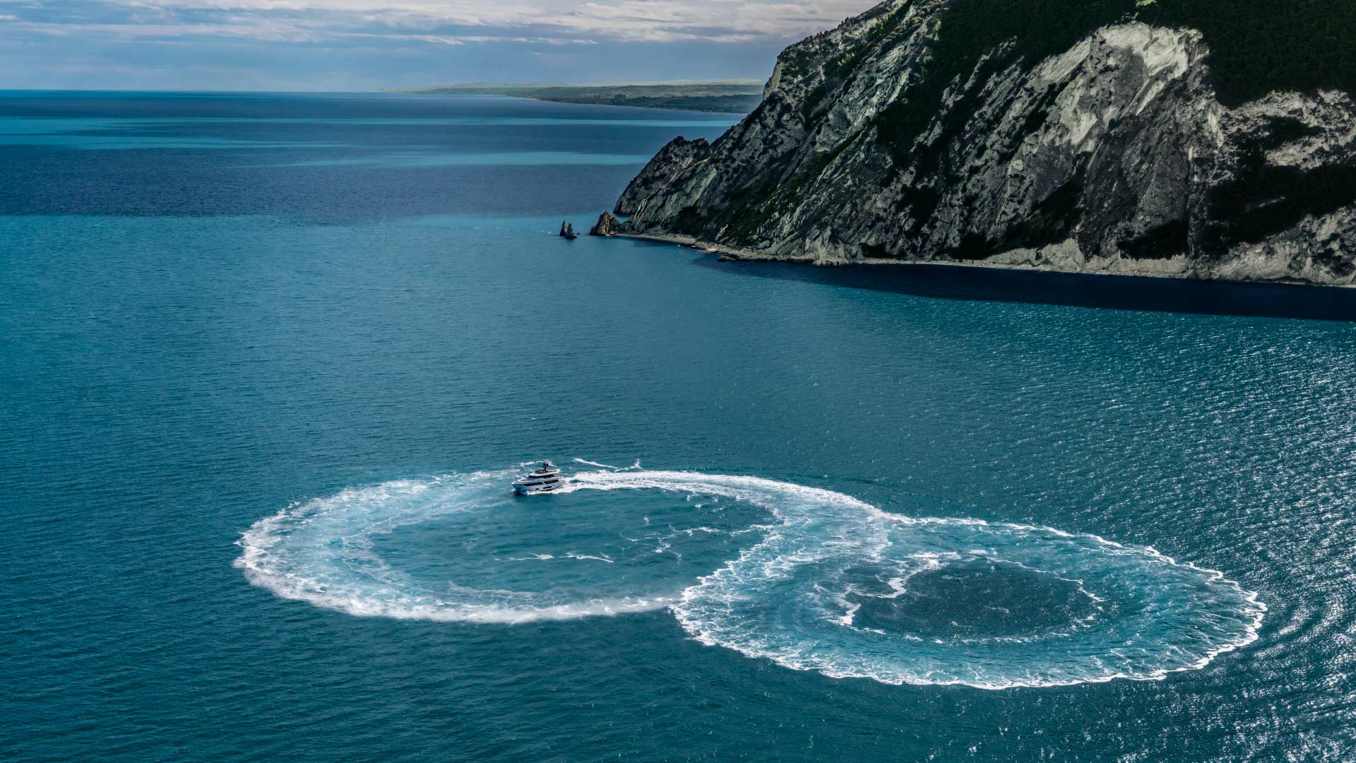 Custom Line Navetta 30 — photo 2